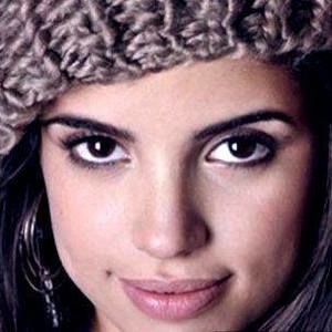 Meet your Posher, Melissa beatriz